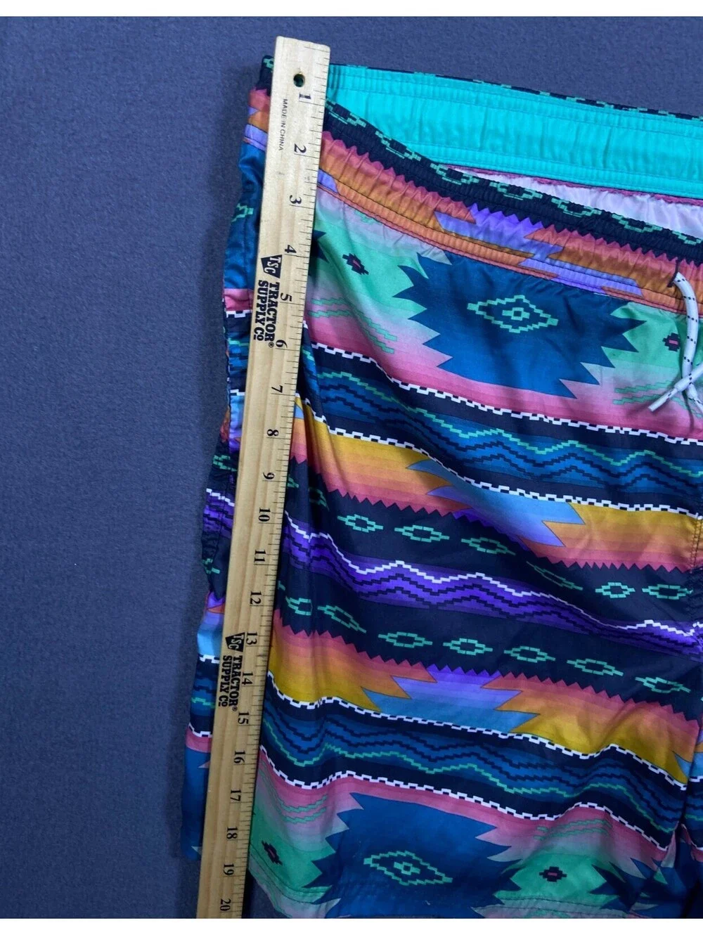 No Boundaries Y2K Surf Tribal Aztec Geometric Swim Trunks Mens XXL (44-46) EUC!